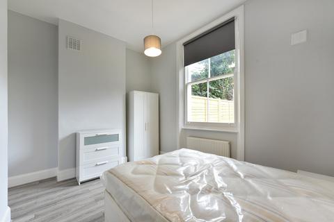 1 bedroom flat to rent, Hurlingham Mansions, New Kings Road, London, SW6