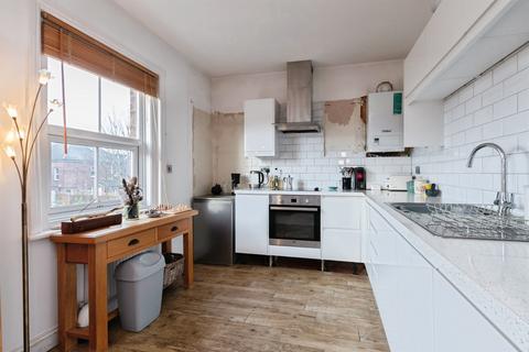 2 bedroom maisonette for sale, Capstone Road, Bournemouth