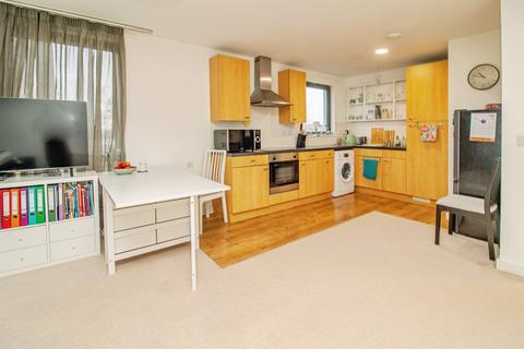2 bedroom flat for sale, Wetherburn Court, Bletchley, Milton Keynes