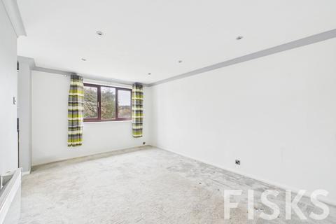1 bedroom maisonette for sale, London Road, Benfleet, SS7