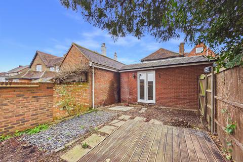 1 bedroom apartment to rent, Hogarth Mews, Jasmine Crescent, Princes Risborough, Buckinghamshire