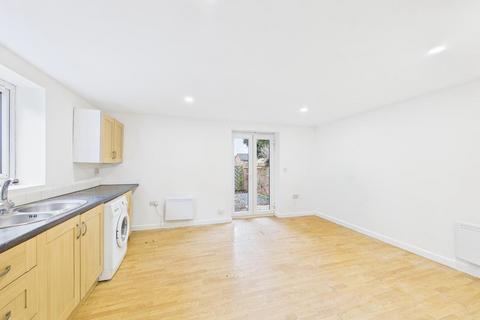 1 bedroom apartment to rent, Hogarth Mews, Jasmine Crescent, Princes Risborough, Buckinghamshire