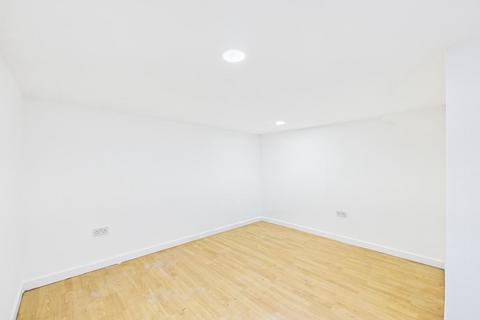 1 bedroom apartment to rent, Hogarth Mews, Jasmine Crescent, Princes Risborough, Buckinghamshire