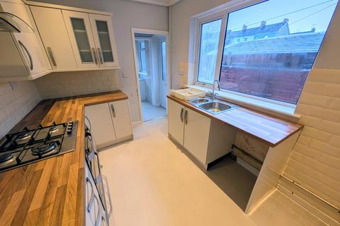 3 bedroom terraced house to rent, Durham Road, Newport,
