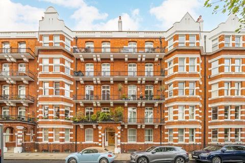 4 bedroom flat for sale, Trebovir Road, London SW5