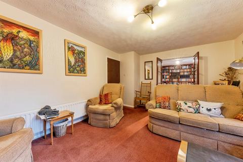 undefined, Belton Grove, Grantham