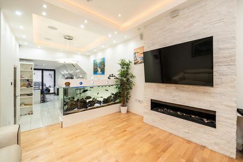 4 bedroom terraced house for sale, Winslow Road, London W6