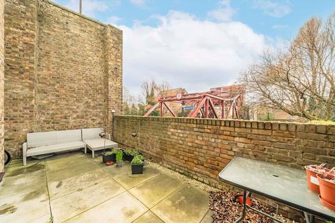 1 bedroom flat for sale, Rum Close, London E1W
