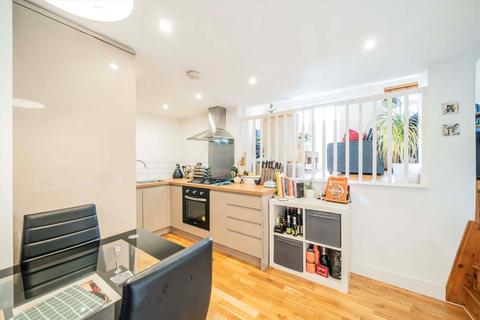 1 bedroom flat for sale, Rum Close, London E1W