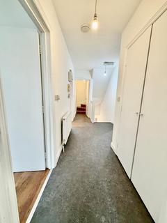 2 bedroom flat to rent, Southbury Road, Enfield, EN1