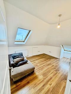 2 bedroom flat to rent, Southbury Road, Enfield, EN1