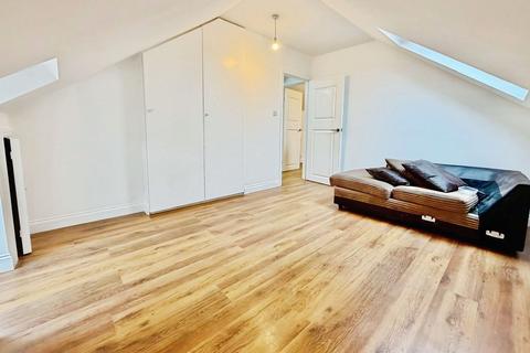 2 bedroom flat to rent, Southbury Road, Enfield, EN1