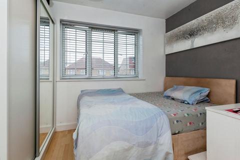 2 bedroom end of terrace house for sale, Godolphin Road, Slough