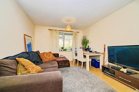 1 bedroom maisonette for sale, Meadowbank, Kings Langley
