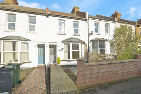 2 bedroom terraced house for sale, Linden Road, Ashford