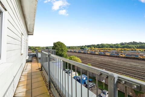 2 bedroom apartment for sale, Alexander Square, Eastleigh