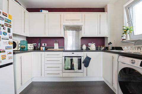 2 bedroom apartment for sale, Alexander Square, Eastleigh