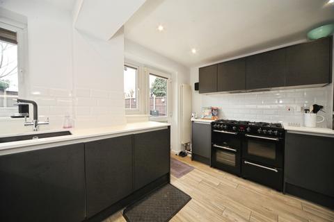 undefined, Loftus Close, Luton