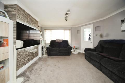 undefined, Loftus Close, Luton