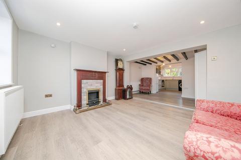 2 bedroom semi-detached house for sale, Bromley Road, Colchester