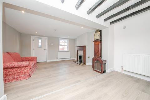 2 bedroom semi-detached house for sale, Bromley Road, Colchester