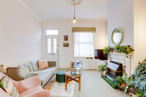 2 bedroom terraced house for sale, Bancroft Street, Nottingham NG6