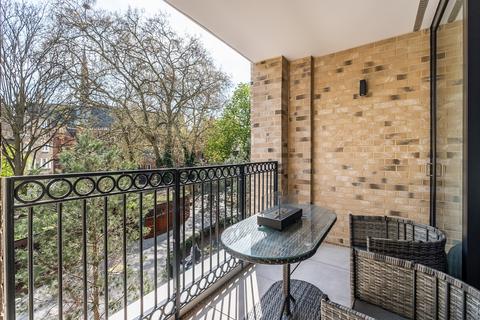 1 bedroom apartment to rent, Cluny Mews London SW5