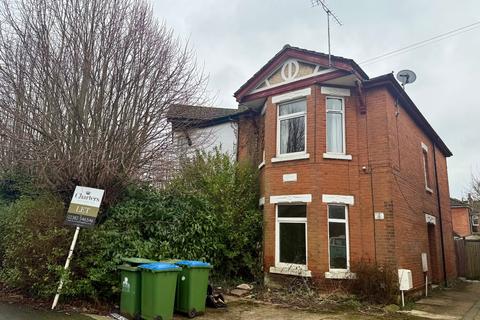 2 bedroom flat to rent, Darwin Road, Southampton SO15