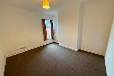 2 bedroom flat to rent, Darwin Road, Southampton SO15