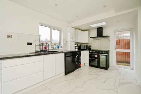 4 bedroom detached house for sale, Austin Drive, Banbury