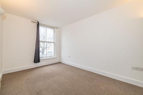 2 bedroom flat for sale, Copperfield Court, New Dover Road, Canterbury, CT1