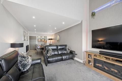 2 bedroom flat for sale, Jardine Place, Bathgate