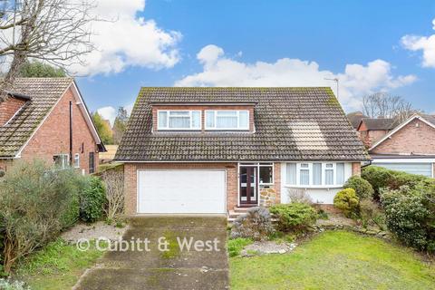 Groveside Close, Bookham, Leatherhead, Surrey