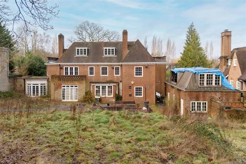 undefined, Winnington Road, N2