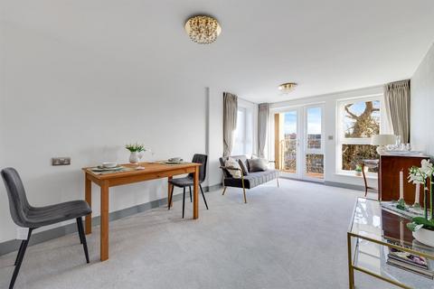 2 bedroom apartment for sale, Station Parade, Virginia Water, GU25 4BB