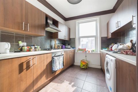 5 bedroom maisonette to rent, £104pppw - Jesmond Vale Terrace, Heaton, NE6