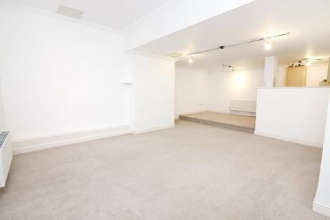 2 bedroom apartment for sale, Kingsley Avenue, Fairfield, Hitchin, SG5