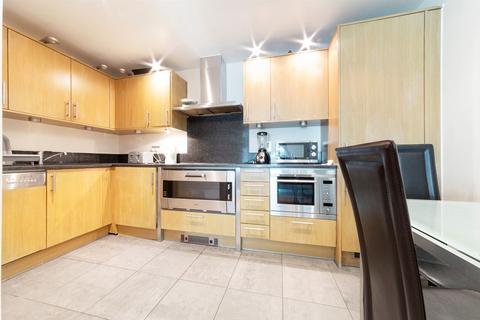 2 bedroom flat to rent, Flagstaff House, Vauxhall SW8