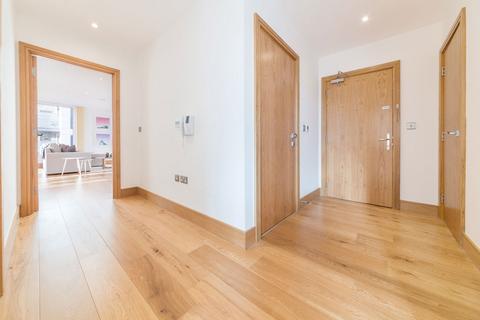 2 bedroom flat to rent, Sclater Street, London E1