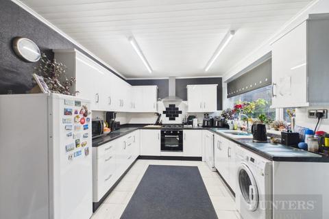 3 bedroom detached bungalow for sale, Sands Lane, Bridlington