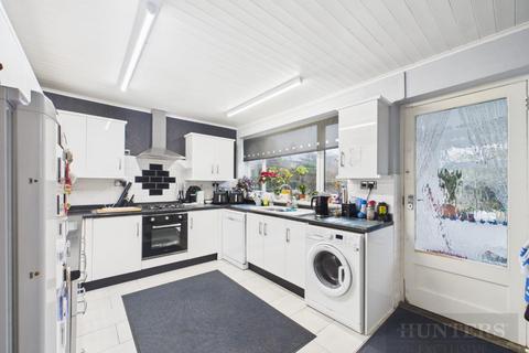 3 bedroom detached bungalow for sale, Sands Lane, Bridlington