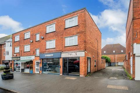 Office to rent - High Street, Banstead