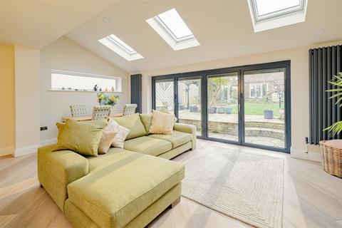 3 bedroom semi-detached house for sale, 31 Grangefields Road, Shrewsbury, SY3 9DD