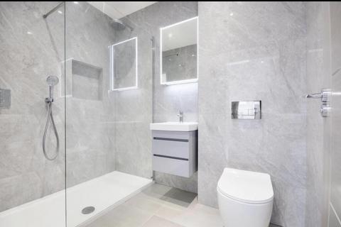 4 bedroom semi-detached house for sale, Chase Road, London
