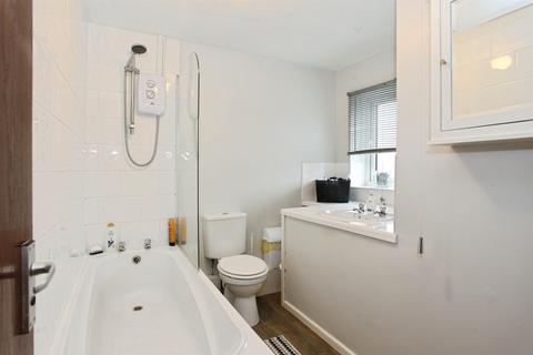 undefined, Almond Close, Llantwit Fardre, Pontypridd