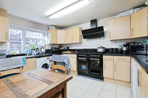 undefined, Plumer Road, High Wycombe
