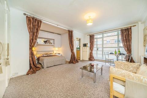 undefined, Sheen Road, Richmond TW9