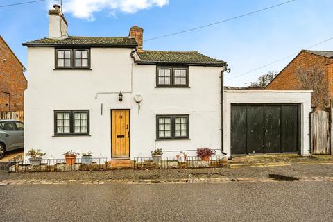 3 bedroom detached house for sale, Walton Green, Aylesbury