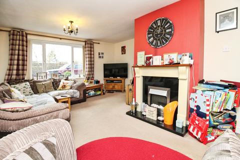 3 bedroom end of terrace house for sale, Falkland Place, Southam, CV47
