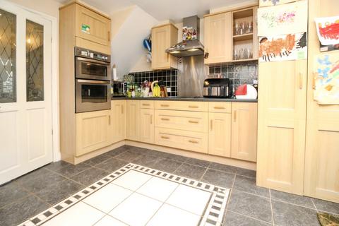 3 bedroom end of terrace house for sale, Falkland Place, Southam, CV47
